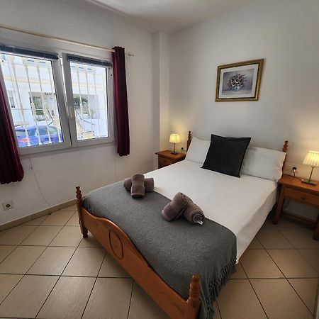 Stella Maris - Sleeps 4 Apartment Nerja Bagian luar foto