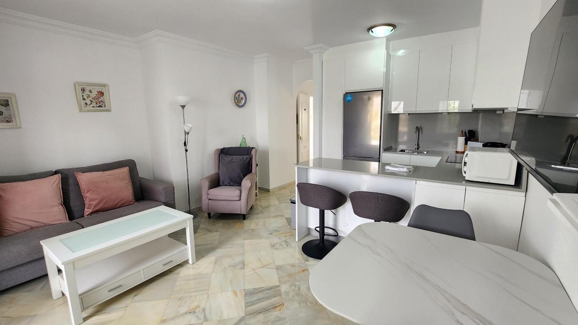 Stella Maris - Sleeps 4 Apartment Nerja Bagian luar foto