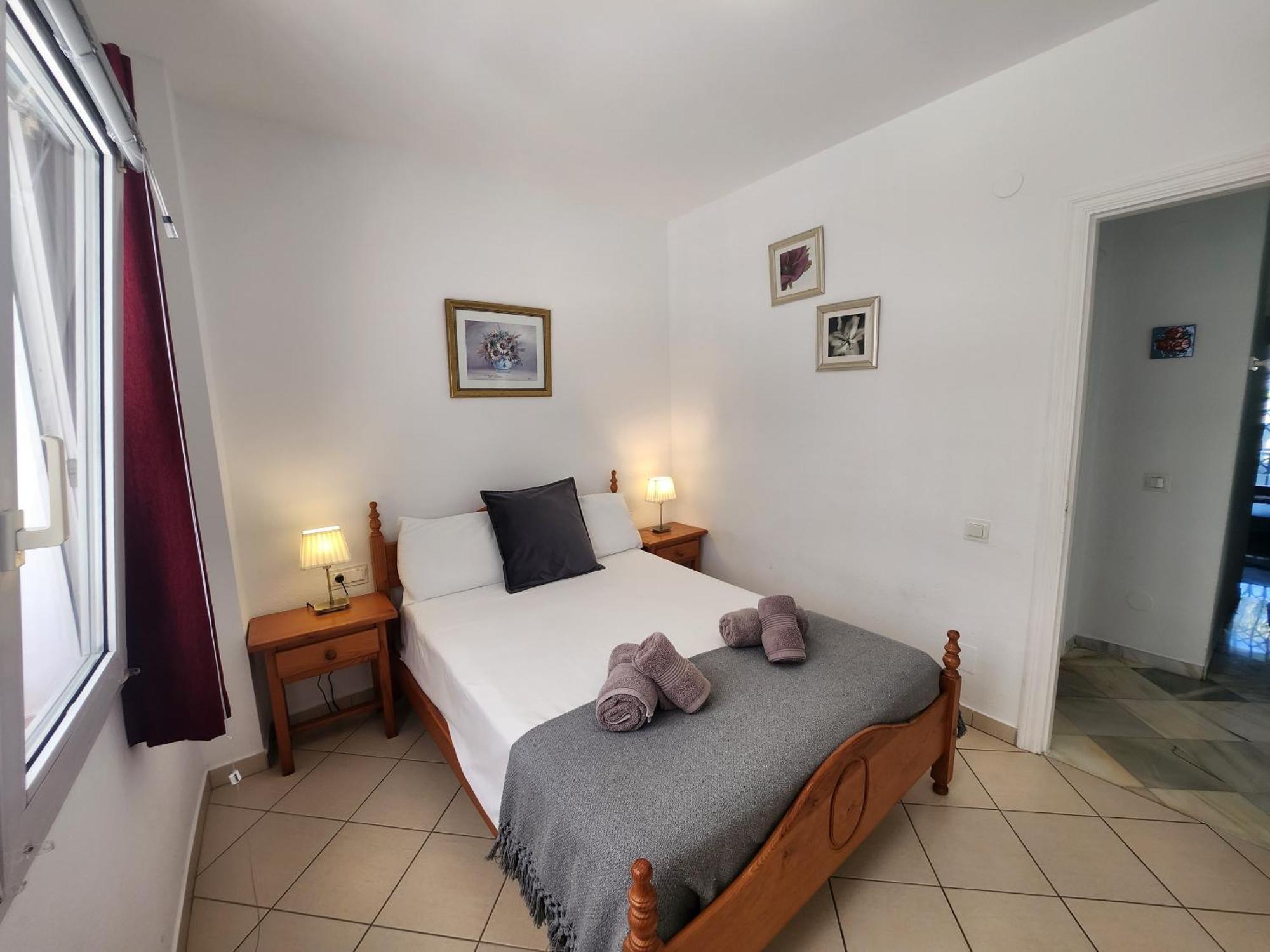 Stella Maris - Sleeps 4 Apartment Nerja Bagian luar foto
