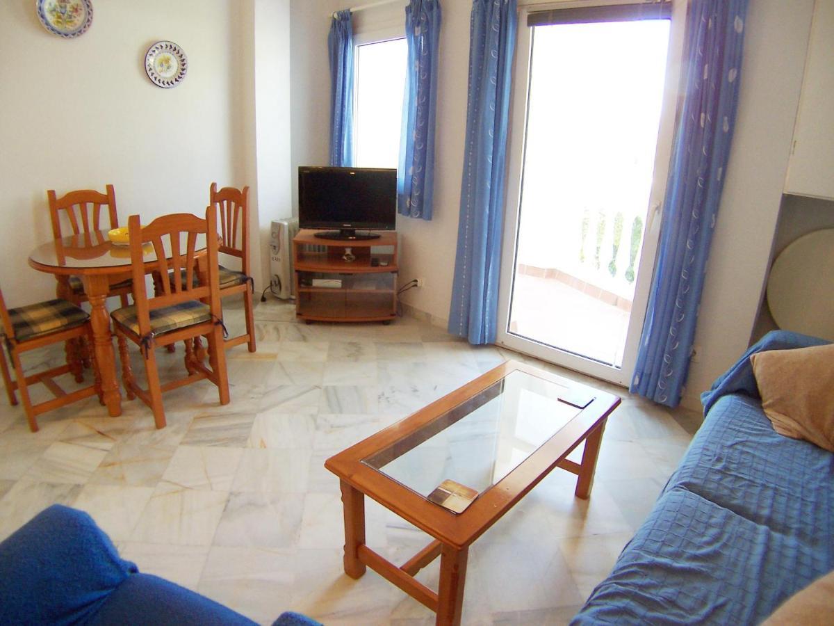 Stella Maris - Sleeps 4 Apartment Nerja Bagian luar foto