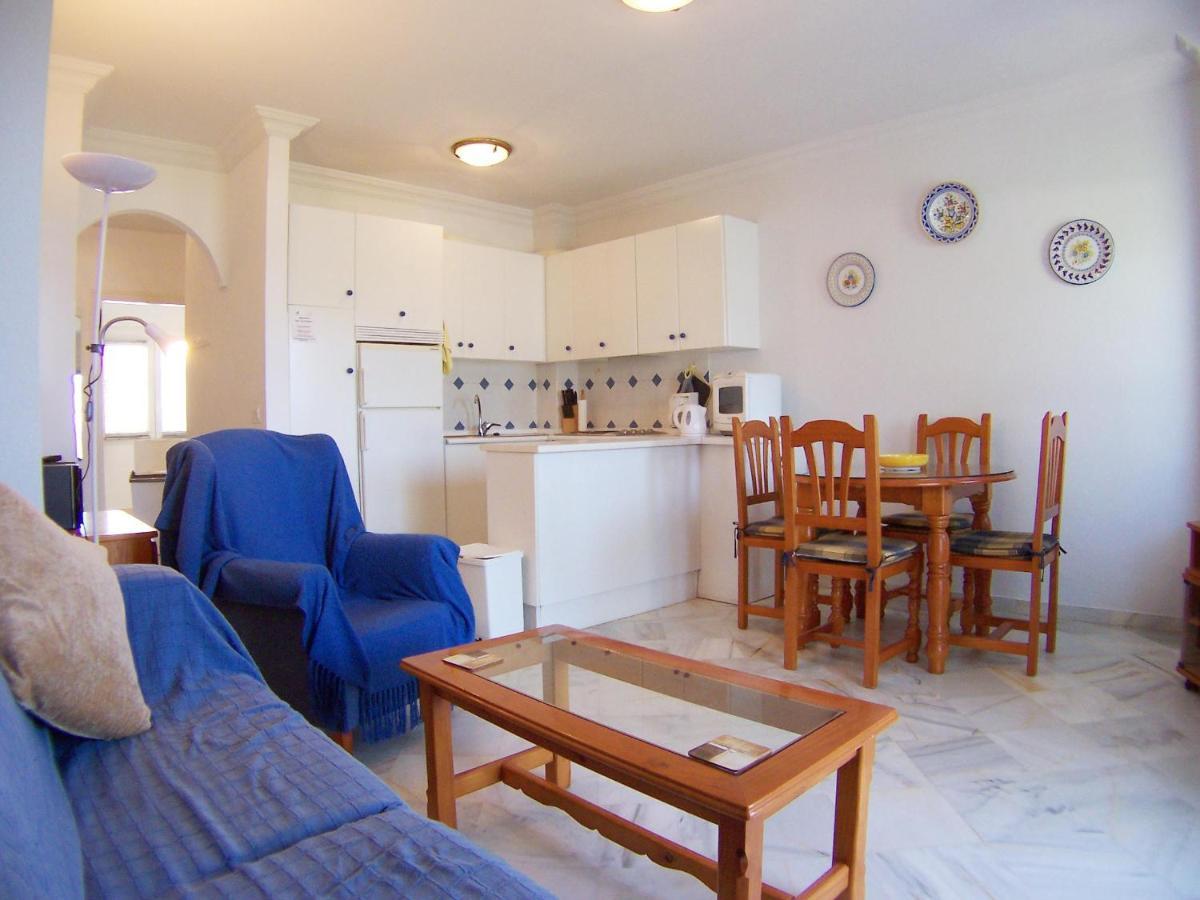 Stella Maris - Sleeps 4 Apartment Nerja Bagian luar foto