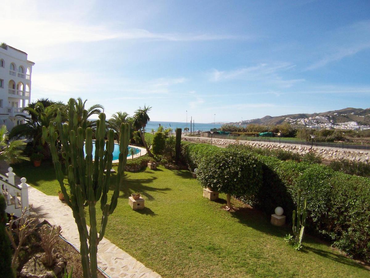 Stella Maris - Sleeps 4 Apartment Nerja Bagian luar foto