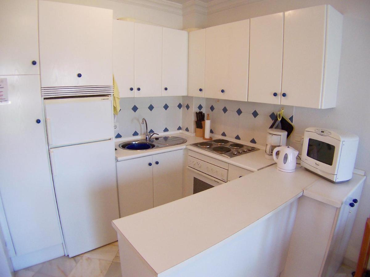 Stella Maris - Sleeps 4 Apartment Nerja Bagian luar foto