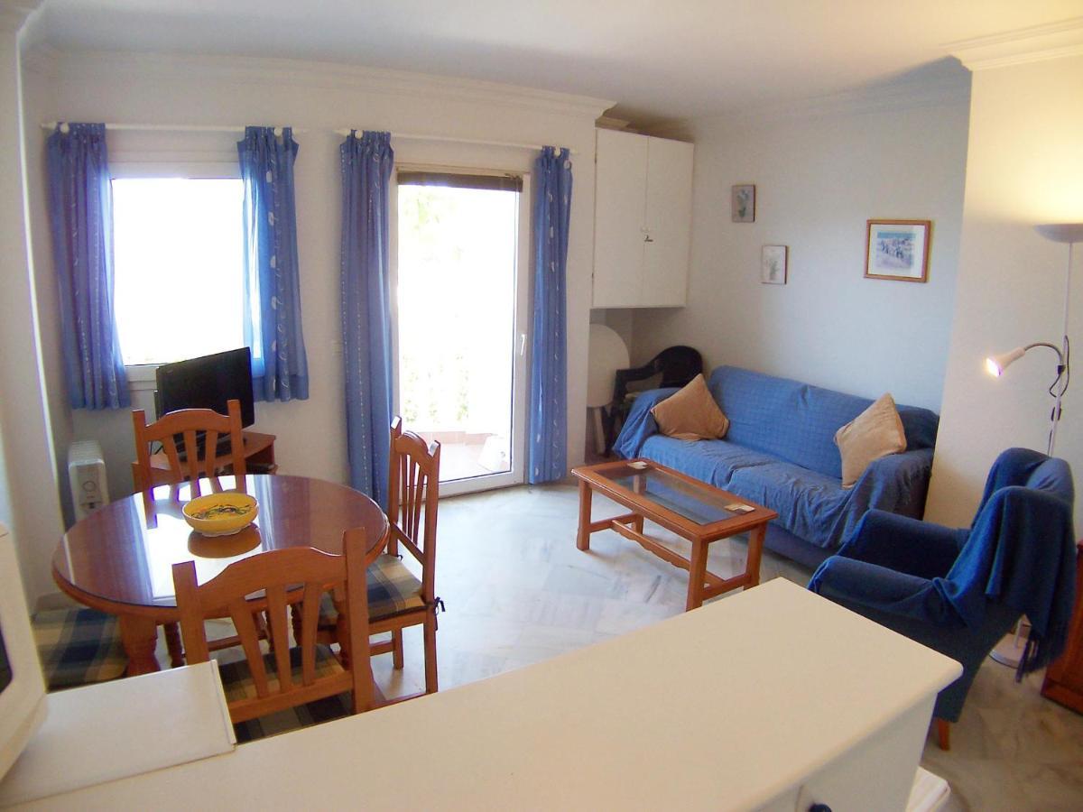 Stella Maris - Sleeps 4 Apartment Nerja Bagian luar foto
