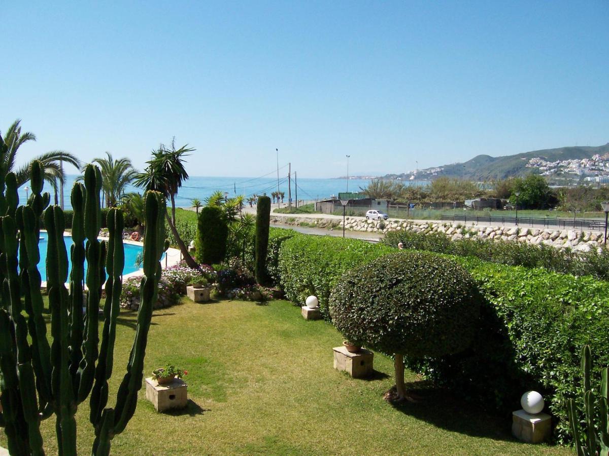 Stella Maris - Sleeps 4 Apartment Nerja Bagian luar foto